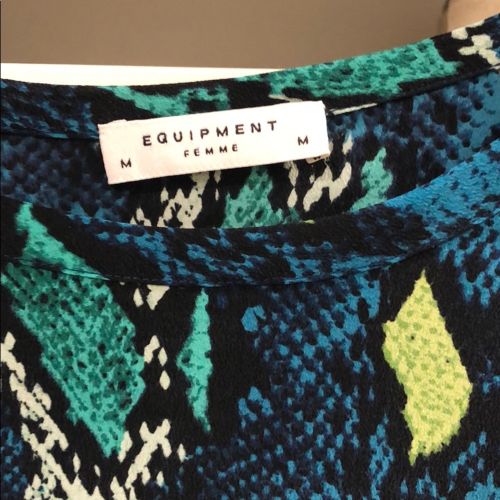 Blouse - Picture 2 of 3